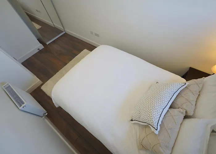 The Dublin Luxe * Newcastle